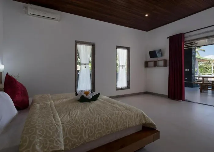 Suari I Padang Bai